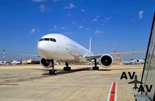 GECAS направил первый Boeing 777-300ER на конвертацию в грузовой вариант